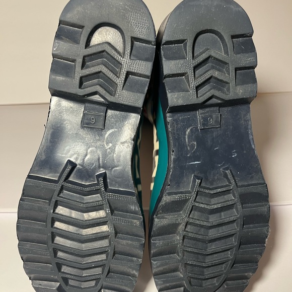 Ed Hardy Rain Boots size 6 *missing laces* - Picture 7 of 7